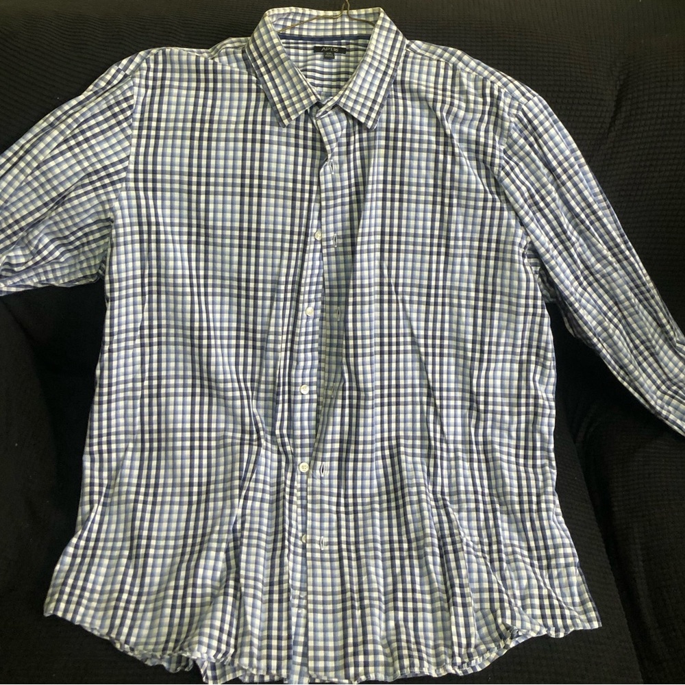 VERY GOOD USED CONDITION DRESS SHIRT